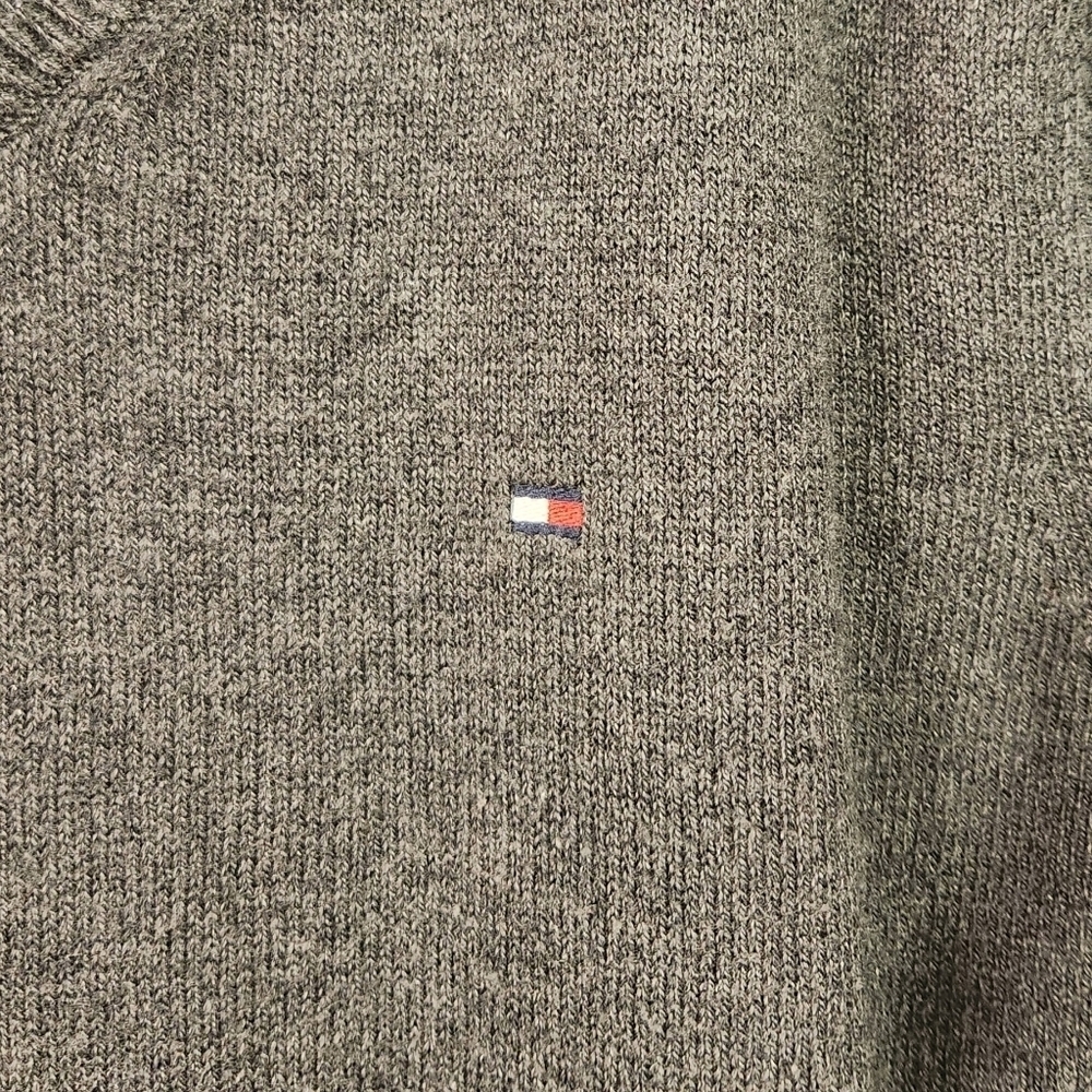 Tommy Hilfiger Mens Gray V-Neck Sweater Long Sleeve Classic Preppy Y2K Medium - Picture 7 of 7